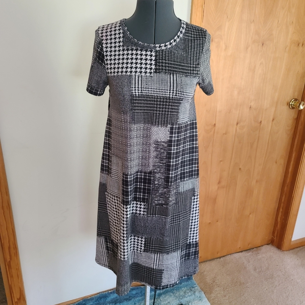 LuLaRoe Jessie Mini Dress with Pockets Patchwork